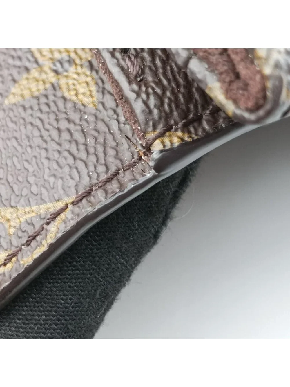 Louis Vuitton Pochette Metis MM Monogram Brown Canvas Handbag